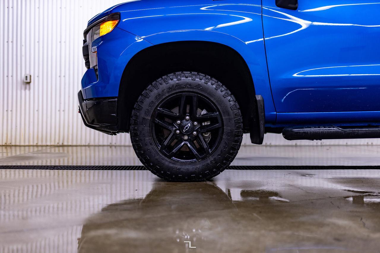 2022 Chevrolet Silverado 1500 4x4 Crew Cab Custom Trail Boss Z71 BCam Red Deer AB