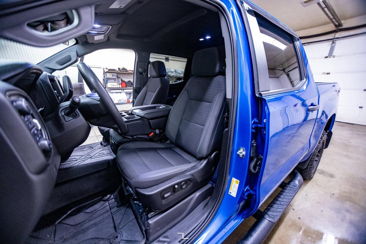 2022 Chevrolet Silverado 1500 4x4 Crew Cab Custom Trail Boss Z71 BCam Red Deer AB