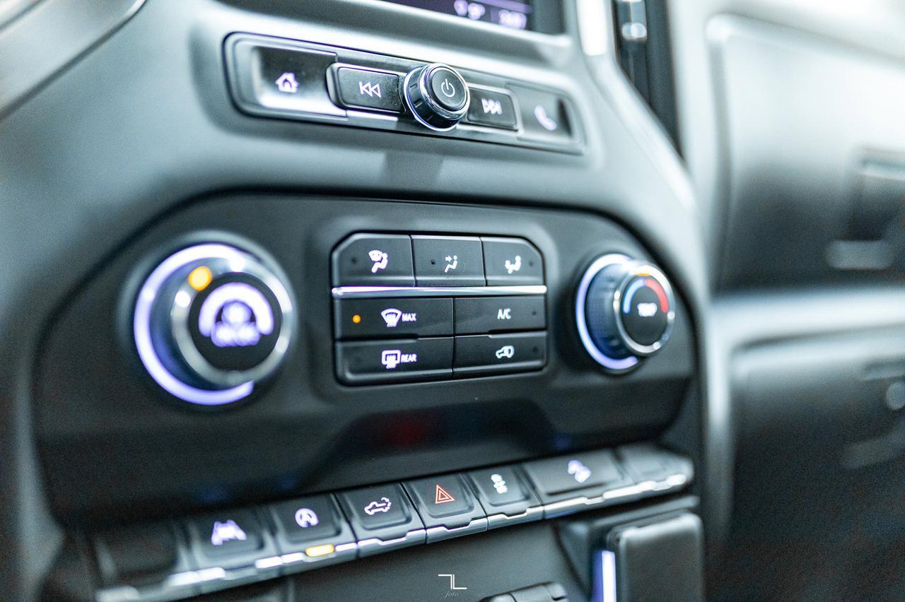 2022 Chevrolet Silverado 1500 4x4 Crew Cab Custom Trail Boss Z71 BCam Red Deer AB