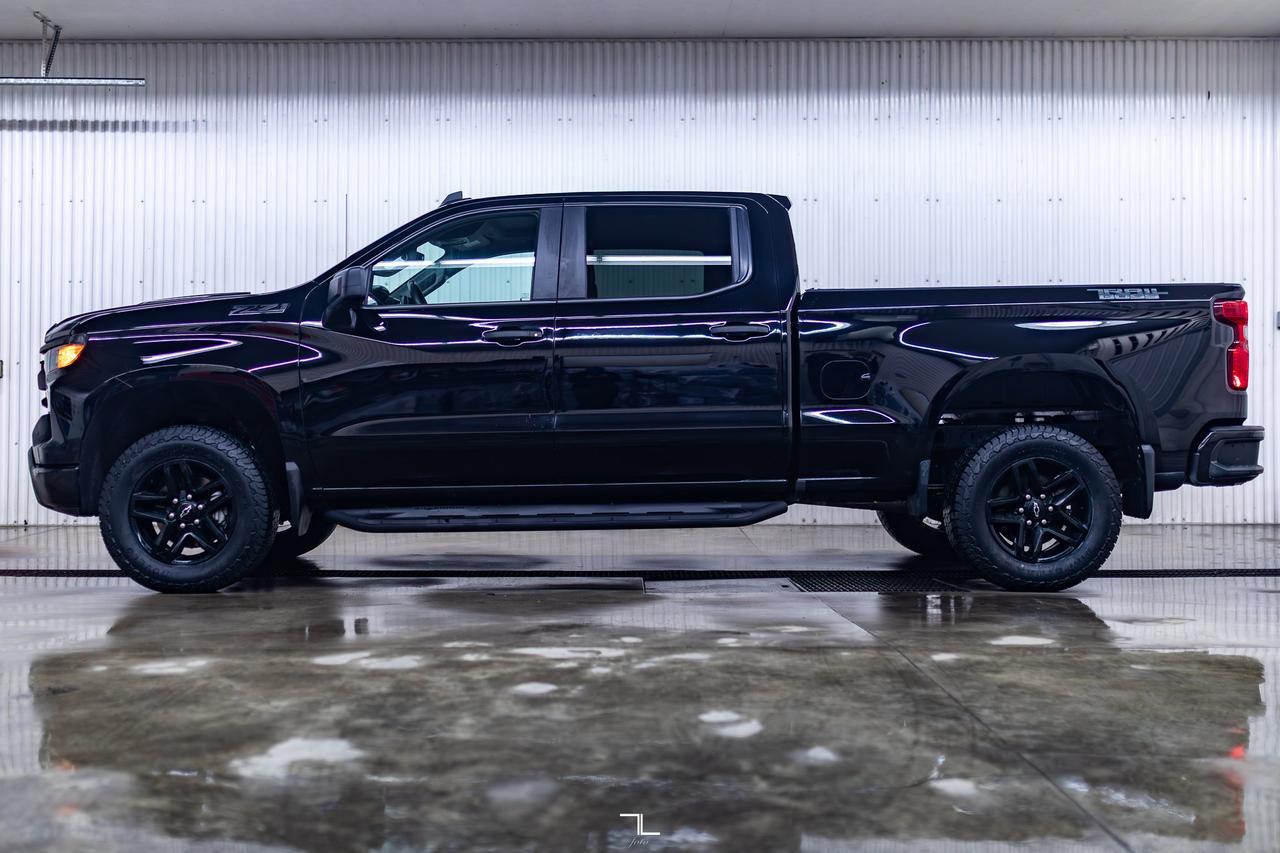 2022 Chevrolet Silverado 1500 4x4 Crew Cab Custom Trail Boss Z71 PSeat BCam Red Deer AB