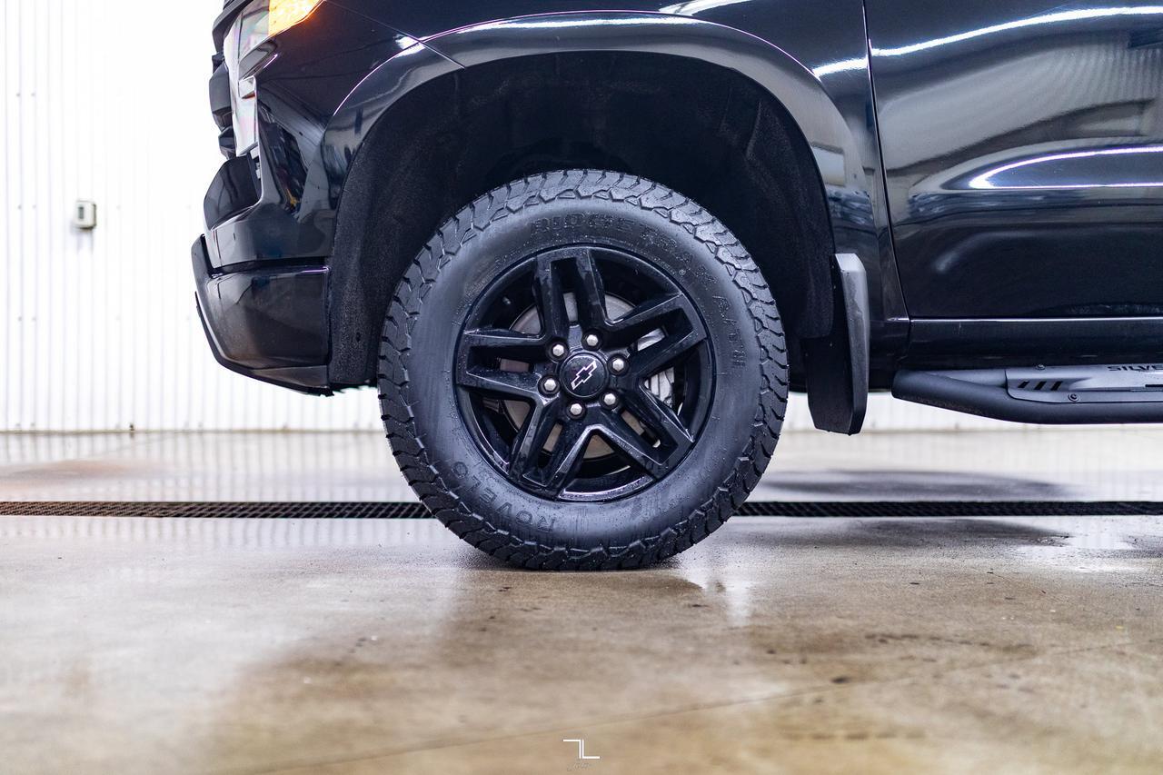 2022 Chevrolet Silverado 1500 4x4 Crew Cab Custom Trail Boss Z71 PSeat BCam Red Deer AB