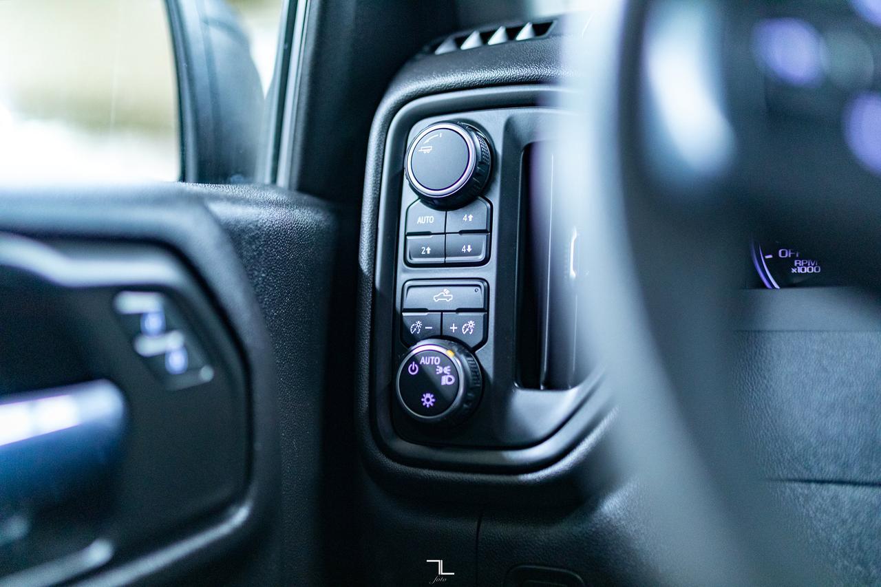 2022 Chevrolet Silverado 1500 4x4 Crew Cab Custom Trail Boss Z71 PSeat BCam Red Deer AB