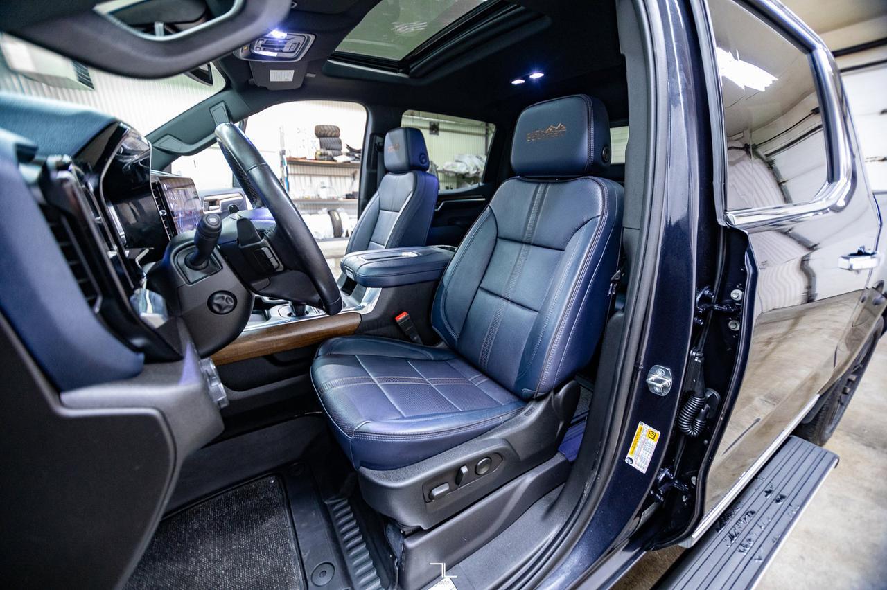 2022 Chevrolet Silverado 1500 4x4 Crew Cab High Country Leather Roof Nav BCam Red Deer AB