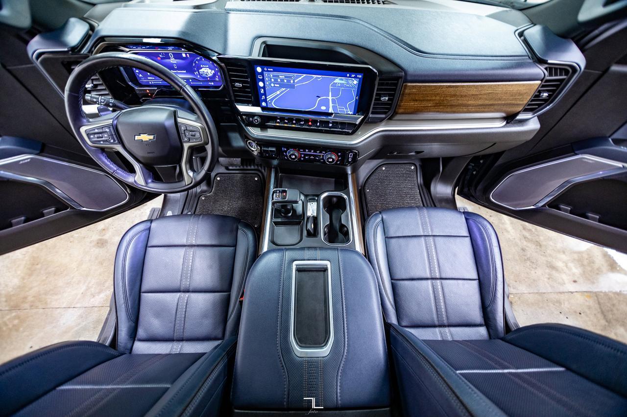 2022 Chevrolet Silverado 1500 4x4 Crew Cab High Country Leather Roof Nav BCam Red Deer AB