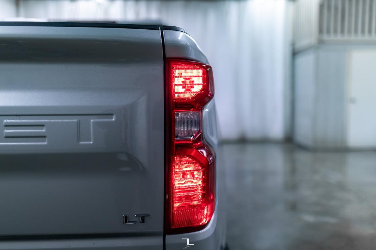 2022 Chevrolet Silverado 1500 4x4 Crew Cab LT Longbox Leather BCam 6 Pass Red Deer AB