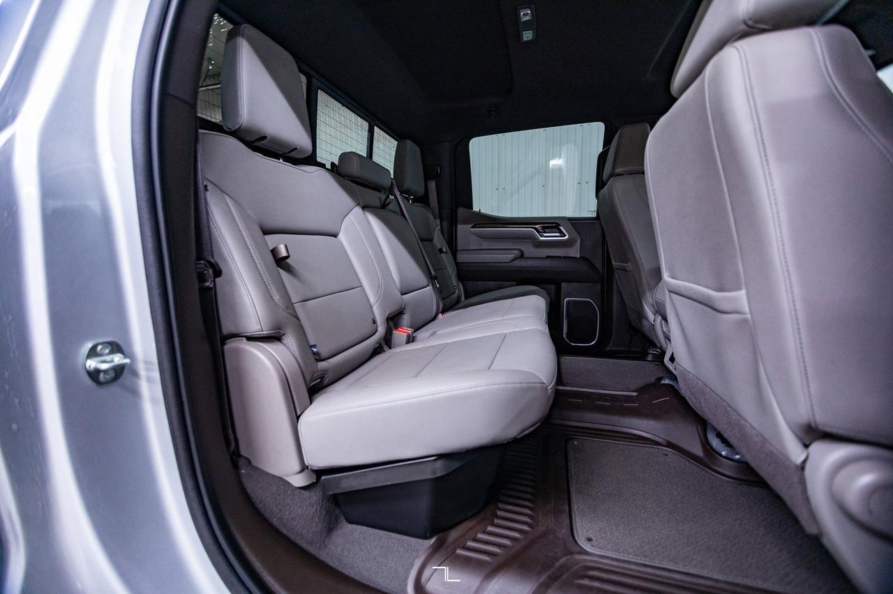 2022 Chevrolet Silverado 1500 4x4 Crew Cab LT Longbox Leather BCam 6 Pass Red Deer AB