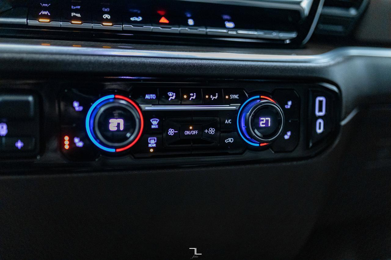 2022 Chevrolet Silverado 1500 4x4 Crew Cab LT Longbox Leather BCam 6 Pass Red Deer AB