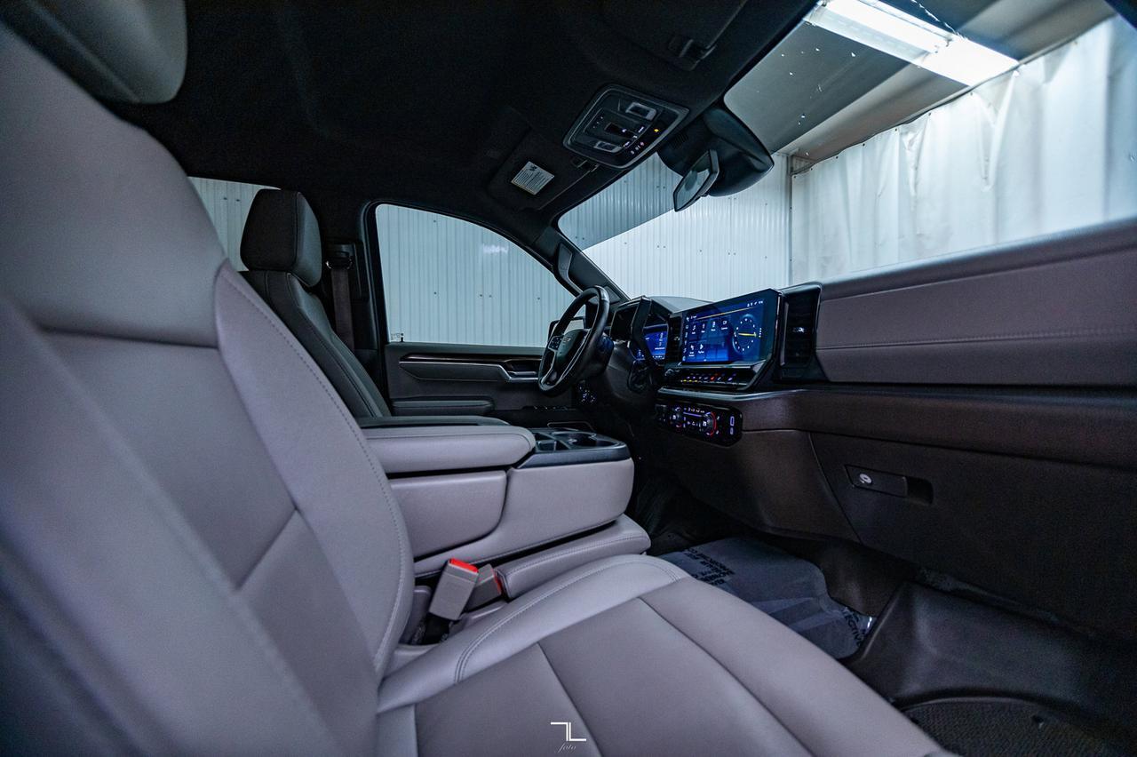 2022 Chevrolet Silverado 1500 4x4 Crew Cab LT Longbox Leather BCam 6 Pass Red Deer AB