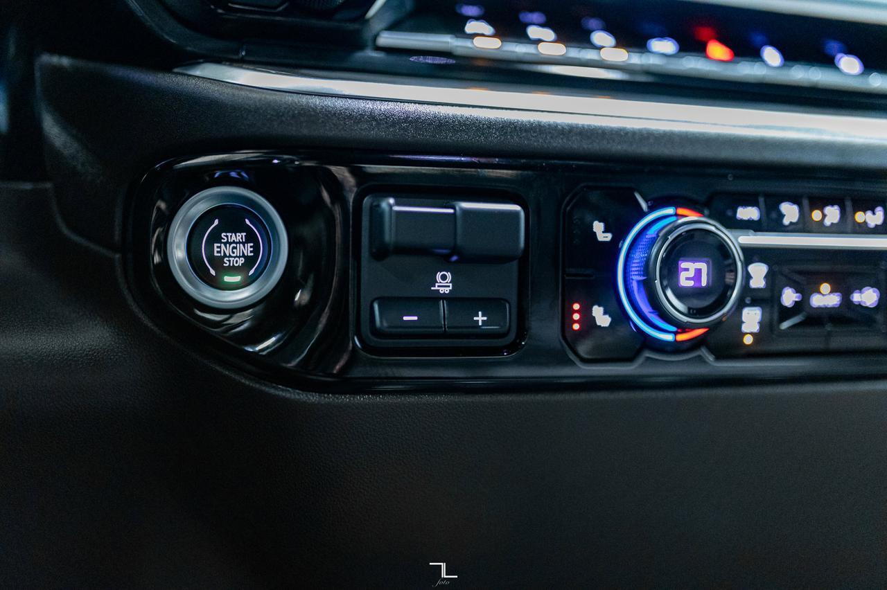 2022 Chevrolet Silverado 1500 4x4 Crew Cab LT Longbox Leather BCam 6 Pass Red Deer AB