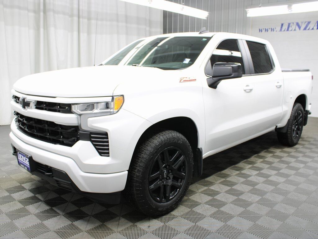 2022 Chevrolet Silverado 1500 4x4 Crew Cab RST Fond du Lac WI