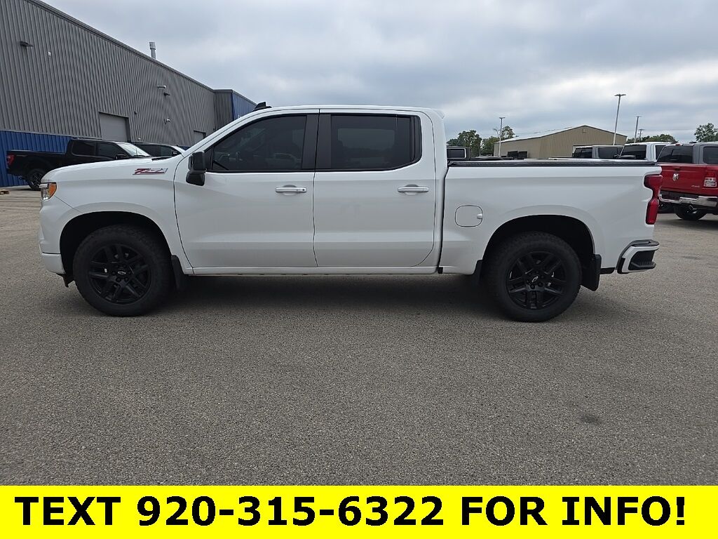 2022 Chevrolet Silverado 1500 4x4 Crew Cab RST Fond du Lac WI