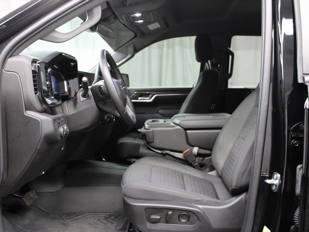 2022 Chevrolet Silverado 1500 4x4 Crew Cab RST Fond du Lac WI