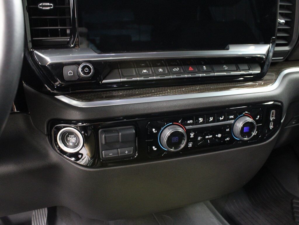 2022 Chevrolet Silverado 1500 4x4 Crew Cab RST Fond du Lac WI