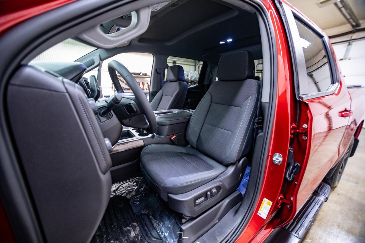 2022 Chevrolet Silverado 1500 4x4 Crew Cab RST PSeat BCam Red Deer AB
