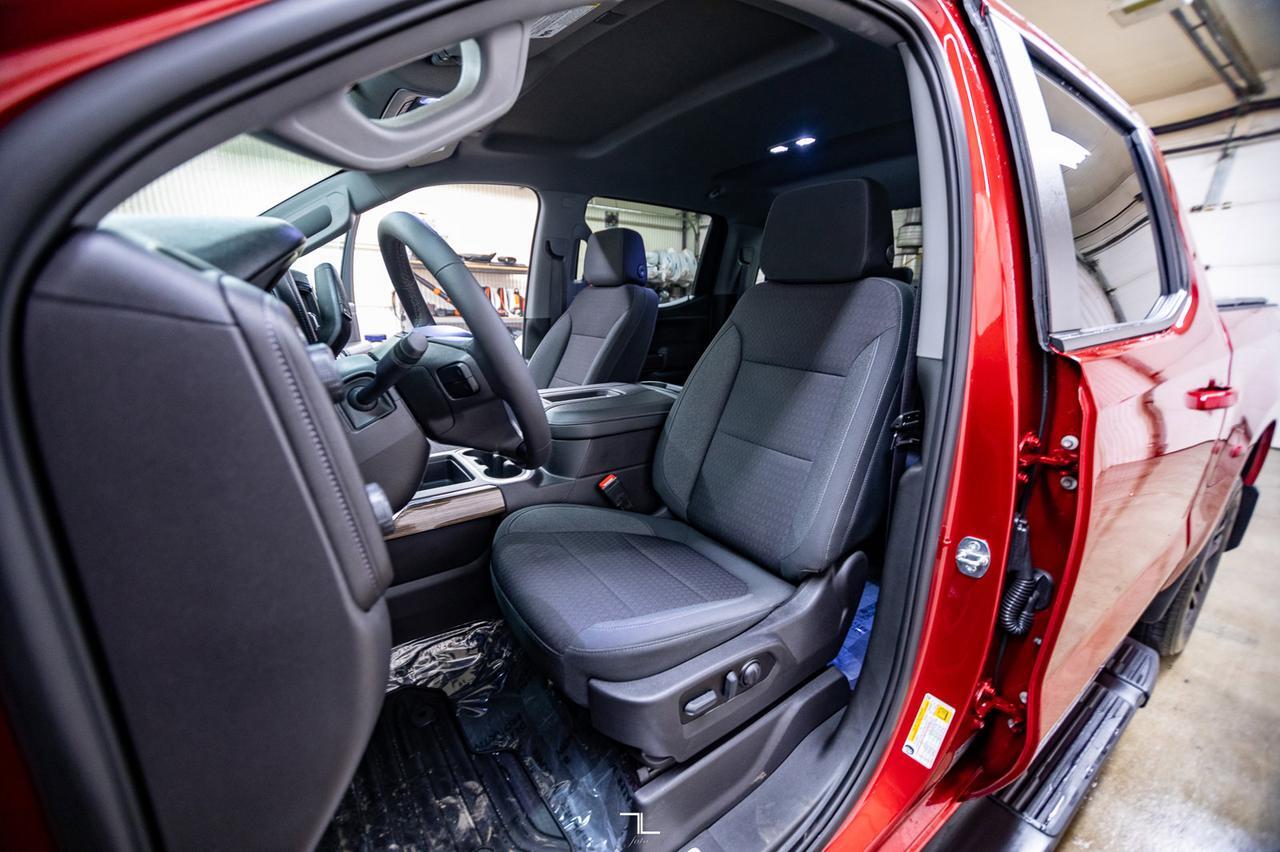 2022 Chevrolet Silverado 1500 4x4 Crew Cab RST PSeat BCam Red Deer AB