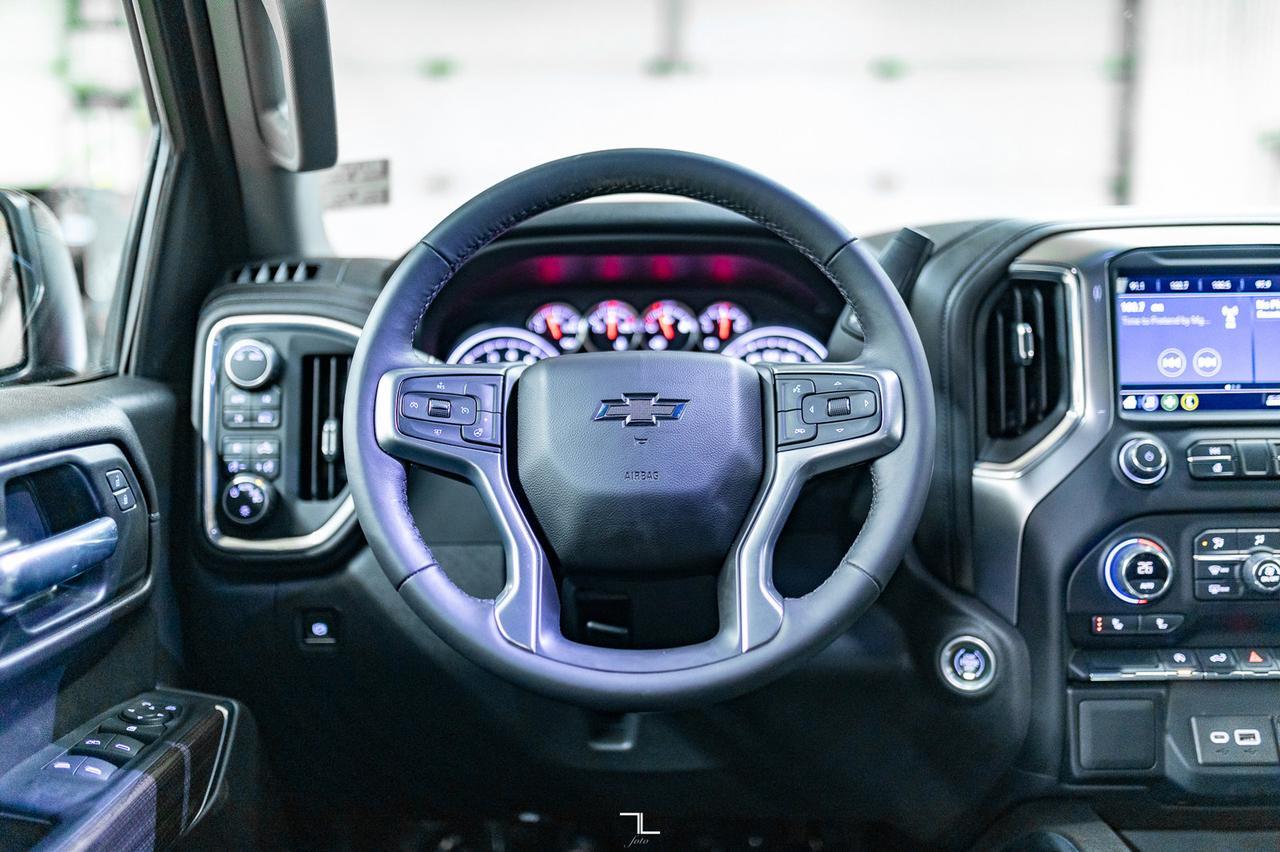 2022 Chevrolet Silverado 1500 4x4 Crew Cab RST PSeat BCam Red Deer AB