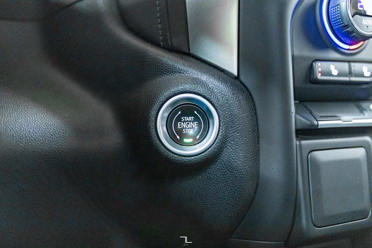 2022 Chevrolet Silverado 1500 4x4 Crew Cab RST PSeat BCam Red Deer AB