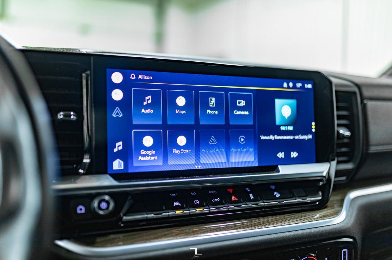 2022 Chevrolet Silverado 1500 4x4 Crew Cab RST Z71 BCam Red Deer AB