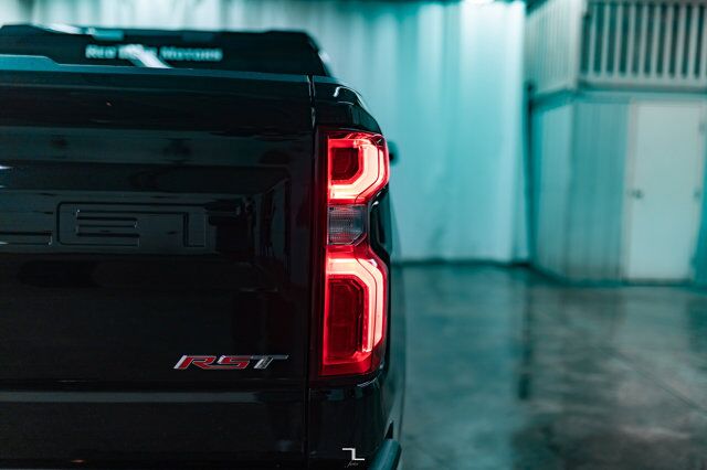 2022 Chevrolet Silverado 1500 4x4 Crew Cab RST Z71 BCam Red Deer AB