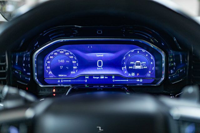 2022 Chevrolet Silverado 1500 4x4 Crew Cab RST Z71 BCam Red Deer AB