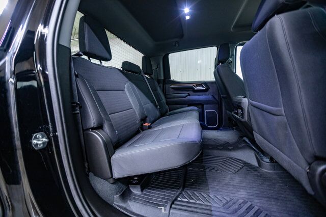 2022 Chevrolet Silverado 1500 4x4 Crew Cab RST Z71 BCam Red Deer AB