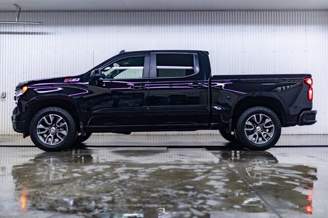 2022 Chevrolet Silverado 1500 4x4 Crew Cab RST Z71 BCam Red Deer AB