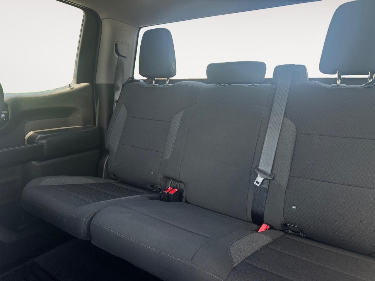 2022 Chevrolet Silverado 1500 CUSTOM, ADAPTIVE CRUISE CONTROL, MEMORY DRIVER SEAT, REMOTE START, ANDROID AUTO/ APPLE CARPLAY, KEYLESS ENTRY & START, ALL WEATHER FLOORMATS, CLEAN CARFAX, ONLY 12K MILES , THIS TRUCK WONT LAST LONG, TEST DRIVE IT TODAY!!! Norfolk VA