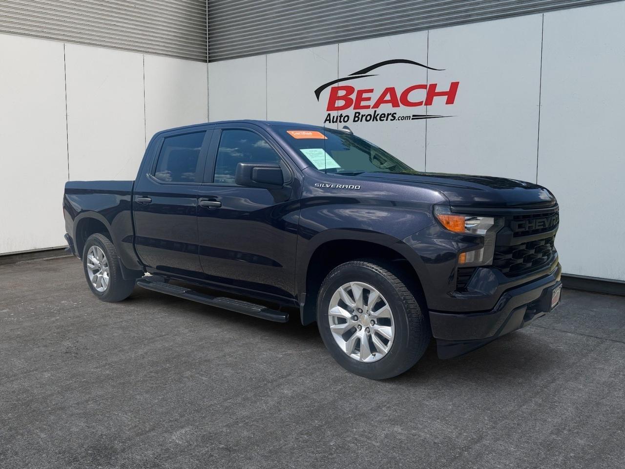 2022 Chevrolet Silverado 1500 CUSTOM, ADAPTIVE CRUISE CONTROL, MEMORY DRIVER SEAT, REMOTE START, ANDROID AUTO/ APPLE CARPLAY, KEYLESS ENTRY & START, ALL WEATHER FLOORMATS, CLEAN CARFAX, ONLY 12K MILES , THIS TRUCK WONT LAST LONG, TEST DRIVE IT TODAY!!! Norfolk VA