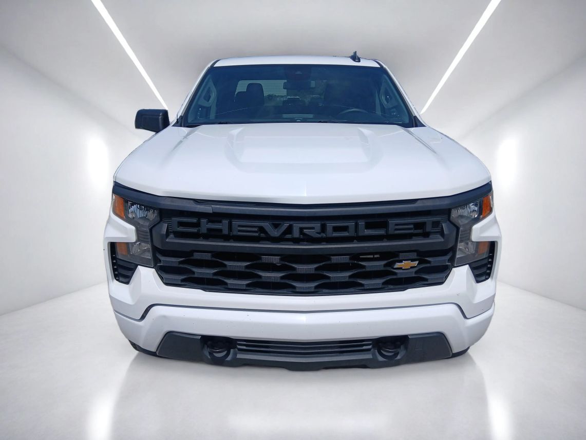 2022 Chevrolet Silverado 1500 Crew Cab Custom Pickup 4D 5 3/4 ft