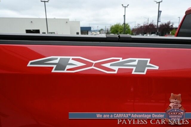 2022 Chevrolet Silverado 1500 Custom / 4X4 / Crew Cab / Convenience Pkg / Auto Start / Lane Departure & Forward Collision Alert / Apple CarPlay & Android Auto / Tonneau Cover / Bed Liner / Back Up Cam / Tow Pkg / 1-Owner Anchorage AK