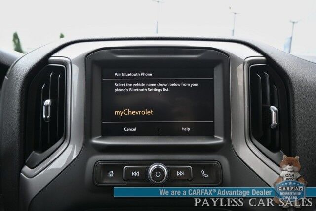 2022 Chevrolet Silverado 1500 Custom / 4X4 / Crew Cab / Convenience Pkg / Auto Start / Lane Departure & Forward Collision Alert / Apple CarPlay & Android Auto / Tonneau Cover / Bed Liner / Back Up Cam / Tow Pkg / 1-Owner Anchorage AK
