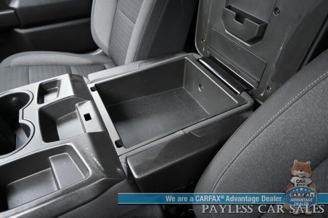 2022 Chevrolet Silverado 1500 Custom / 4X4 / Crew Cab / Convenience Pkg / Auto Start / Lane Departure & Forward Collision Alert / Apple CarPlay & Android Auto / Tonneau Cover / Bed Liner / Back Up Cam / Tow Pkg / 1-Owner Anchorage AK