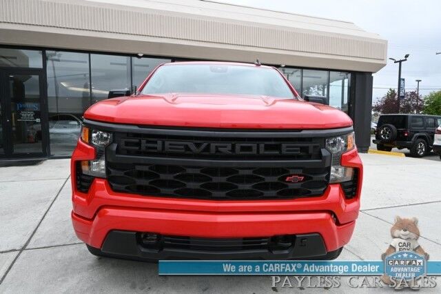 2022 Chevrolet Silverado 1500 Custom / 4X4 / Crew Cab / Convenience Pkg / Auto Start / Lane Departure & Forward Collision Alert / Apple CarPlay & Android Auto / Tonneau Cover / Bed Liner / Back Up Cam / Tow Pkg / 1-Owner Anchorage AK