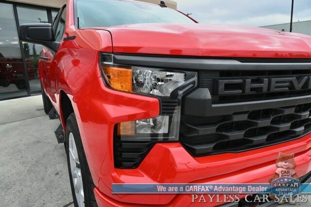 2022 Chevrolet Silverado 1500 Custom / 4X4 / Crew Cab / Convenience Pkg / Auto Start / Lane Departure & Forward Collision Alert / Apple CarPlay & Android Auto / Tonneau Cover / Bed Liner / Back Up Cam / Tow Pkg / 1-Owner Anchorage AK