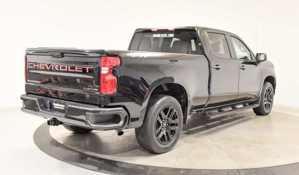 2022 Chevrolet Silverado 1500 Custom Akron