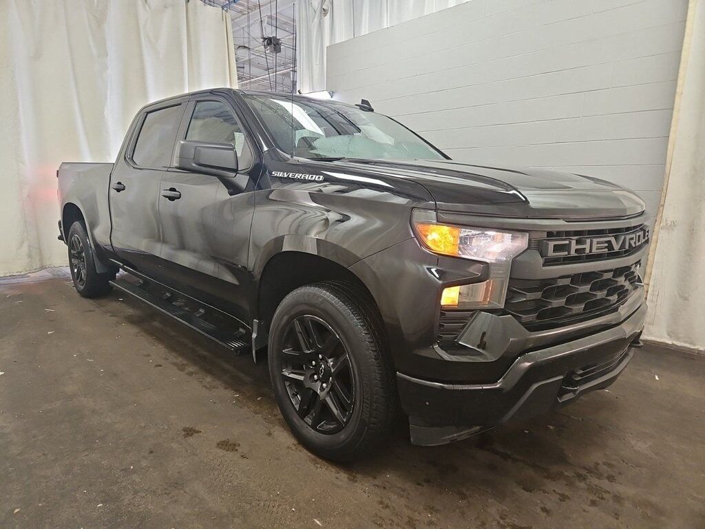 2022 Chevrolet Silverado 1500 Custom Akron