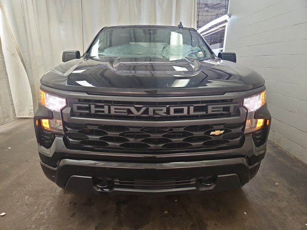 2022 Chevrolet Silverado 1500 Custom Akron