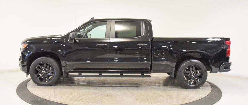 2022 Chevrolet Silverado 1500 Custom Akron