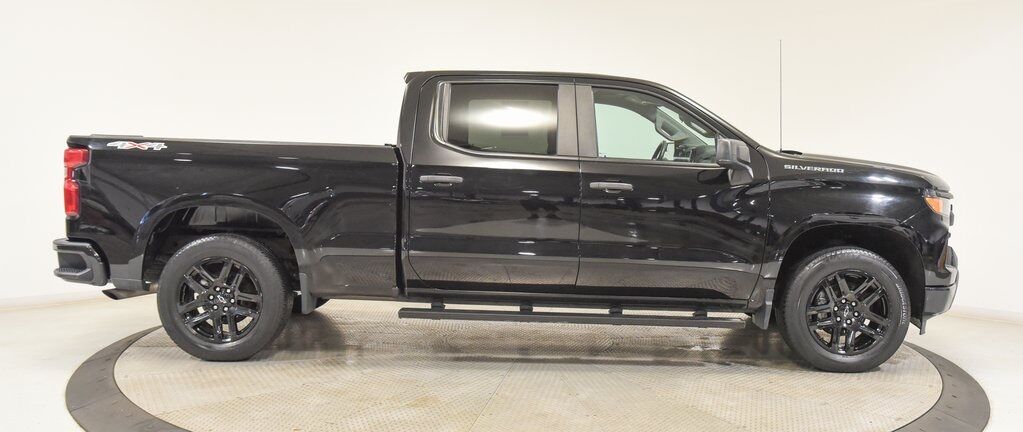 2022 Chevrolet Silverado 1500 Custom Akron