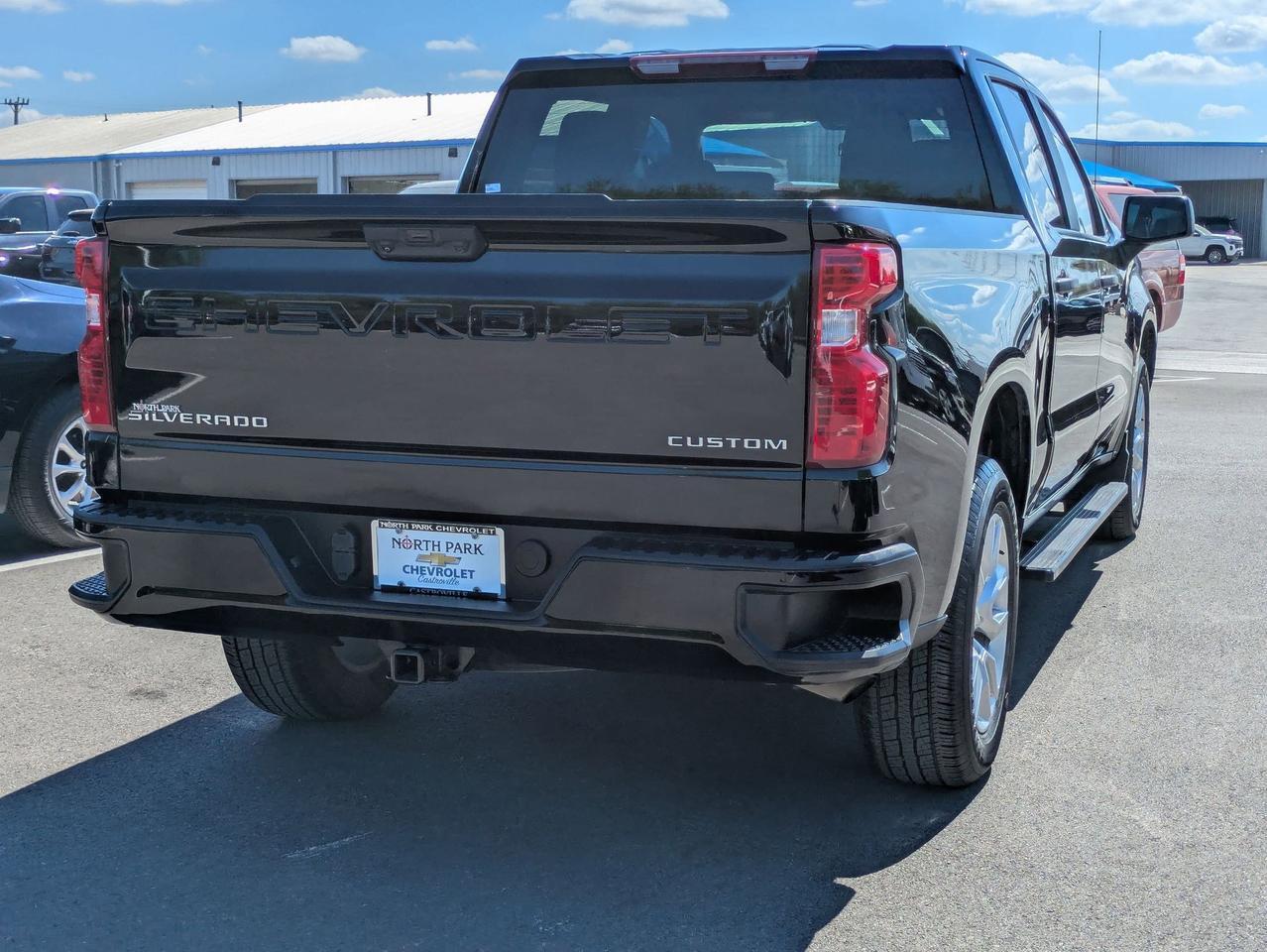 2022 Chevrolet Silverado 1500 Custom