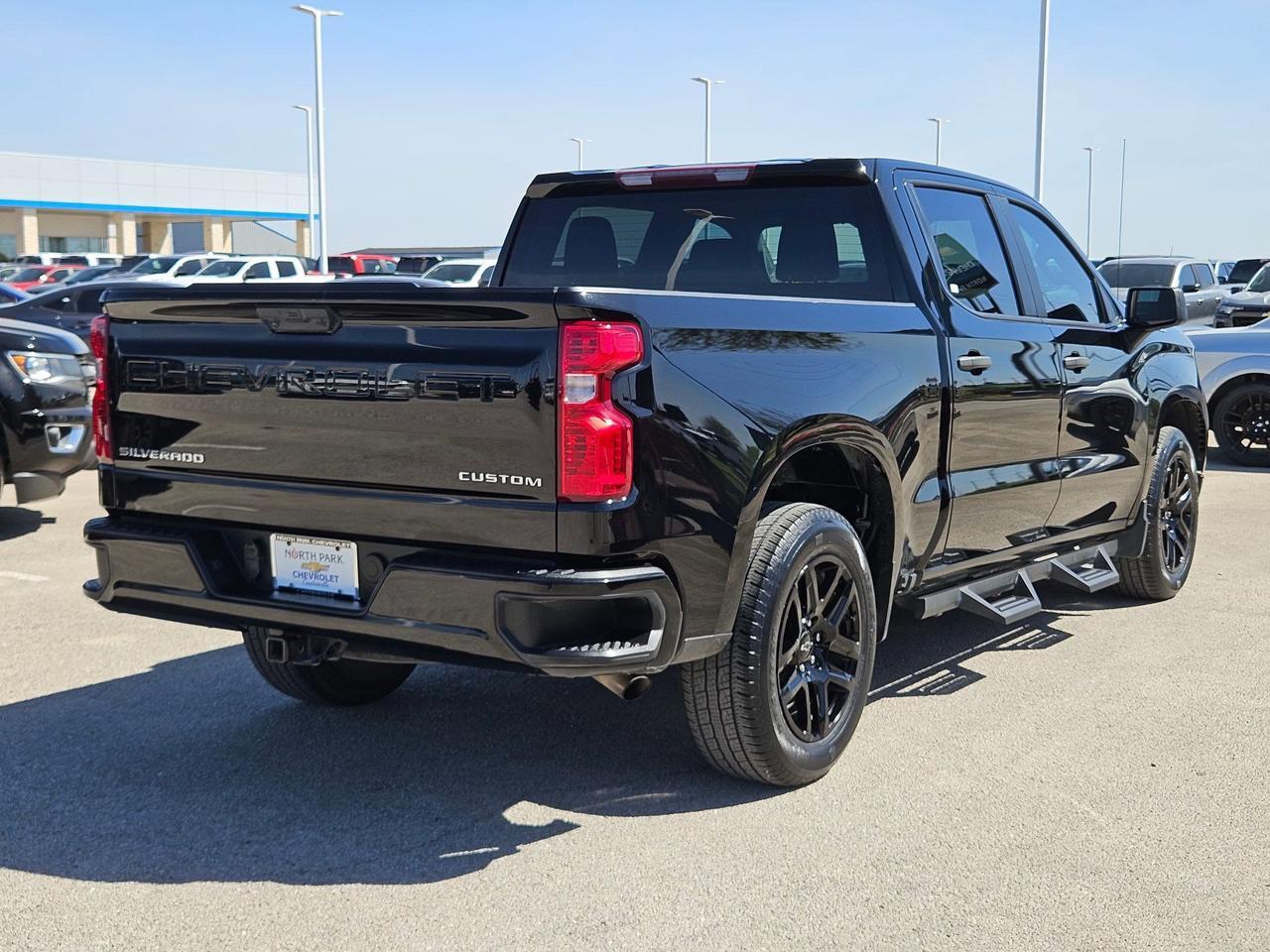 2022 Chevrolet Silverado 1500 Custom
