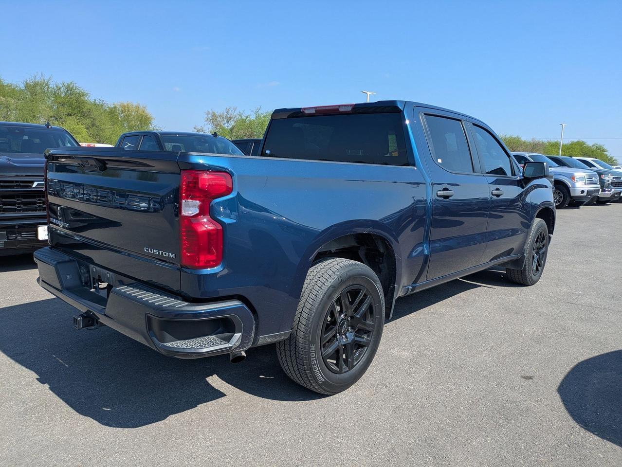 2022 Chevrolet Silverado 1500 Custom