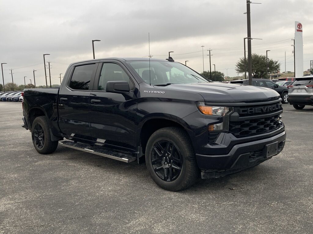 2022 Chevrolet Silverado 1500 Custom