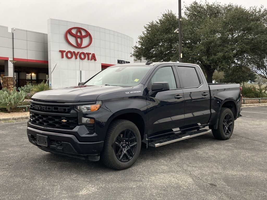 2022 Chevrolet Silverado 1500 Custom