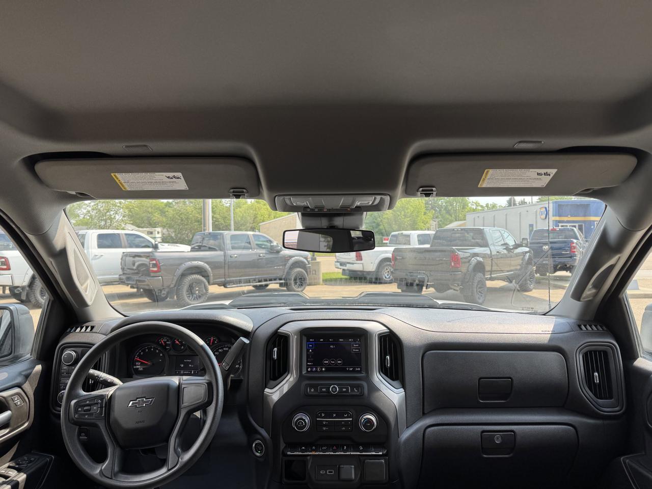 2022 Chevrolet Silverado 1500 Custom Trail Boss Crew Cab 4WD | Low KMs | HD Rear Vision Camera | OnStar Redwater AB