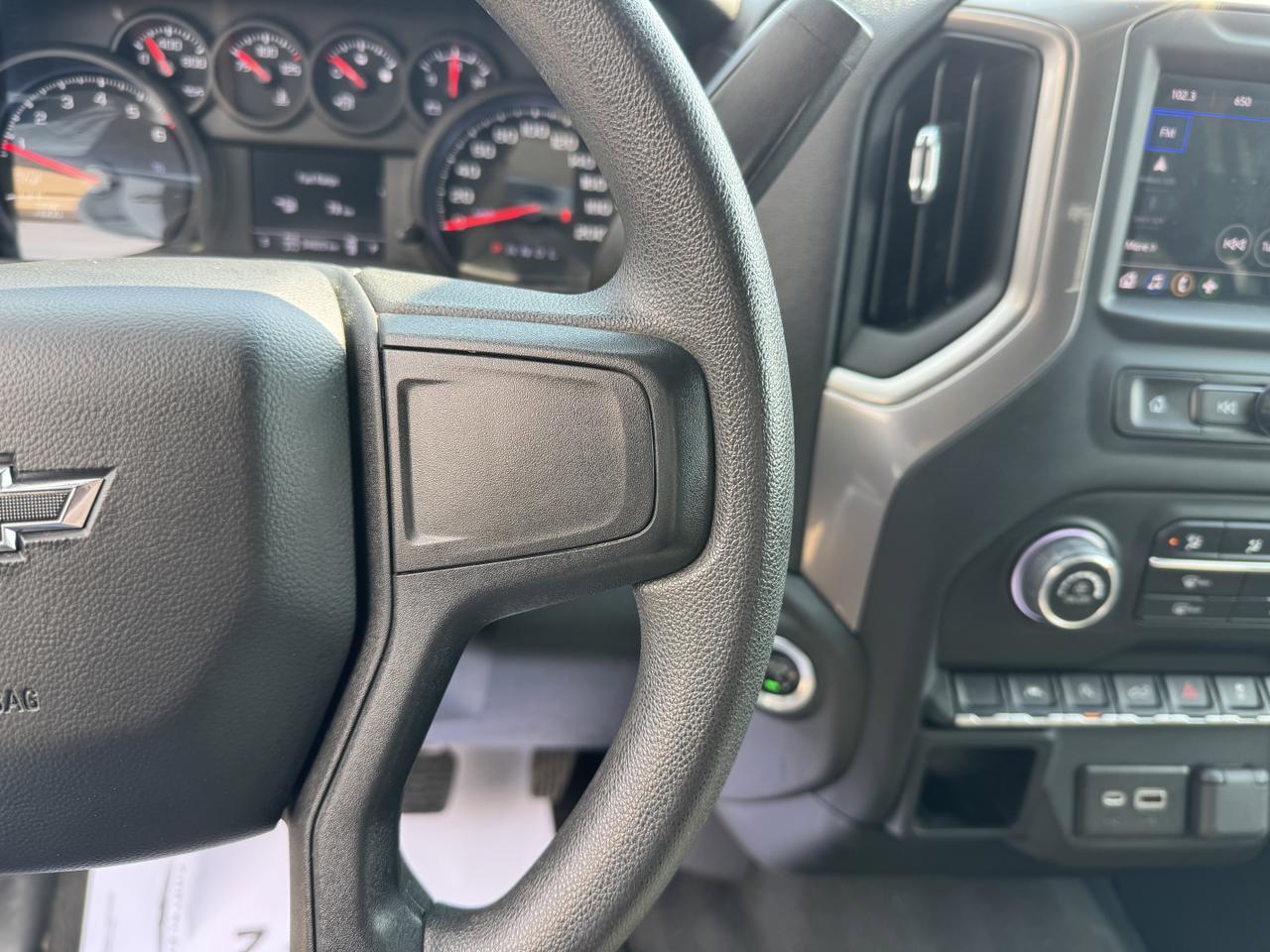 2022 Chevrolet Silverado 1500 Custom Trail Boss Crew Cab 4WD | Low KMs | HD Rear Vision Camera | OnStar Redwater AB