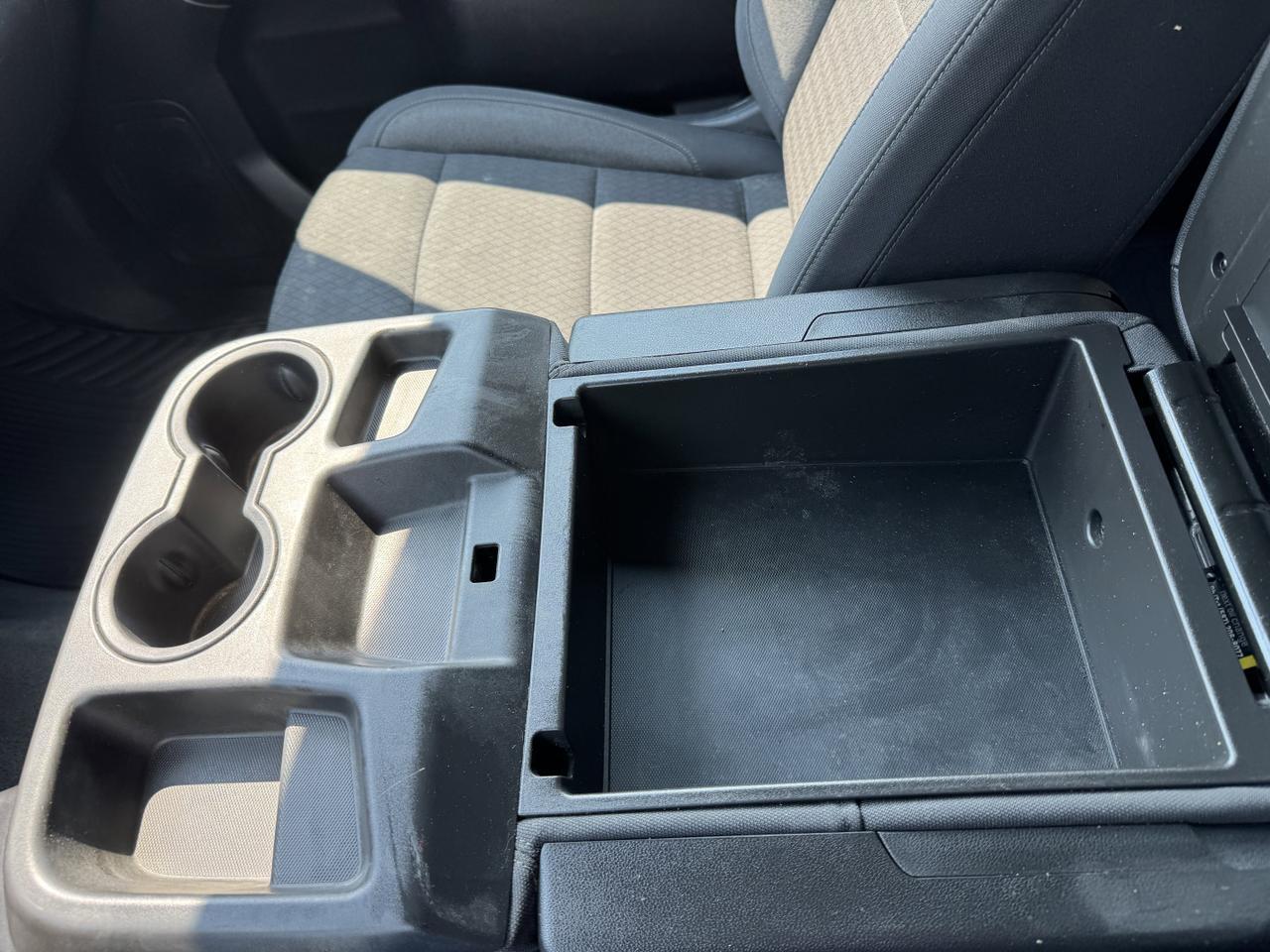 2022 Chevrolet Silverado 1500 Custom Trail Boss Crew Cab 4WD | Low KMs | HD Rear Vision Camera | OnStar Redwater AB