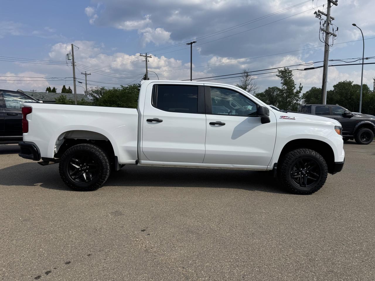 2022 Chevrolet Silverado 1500 Custom Trail Boss Crew Cab 4WD | Low KMs | HD Rear Vision Camera | OnStar Redwater AB