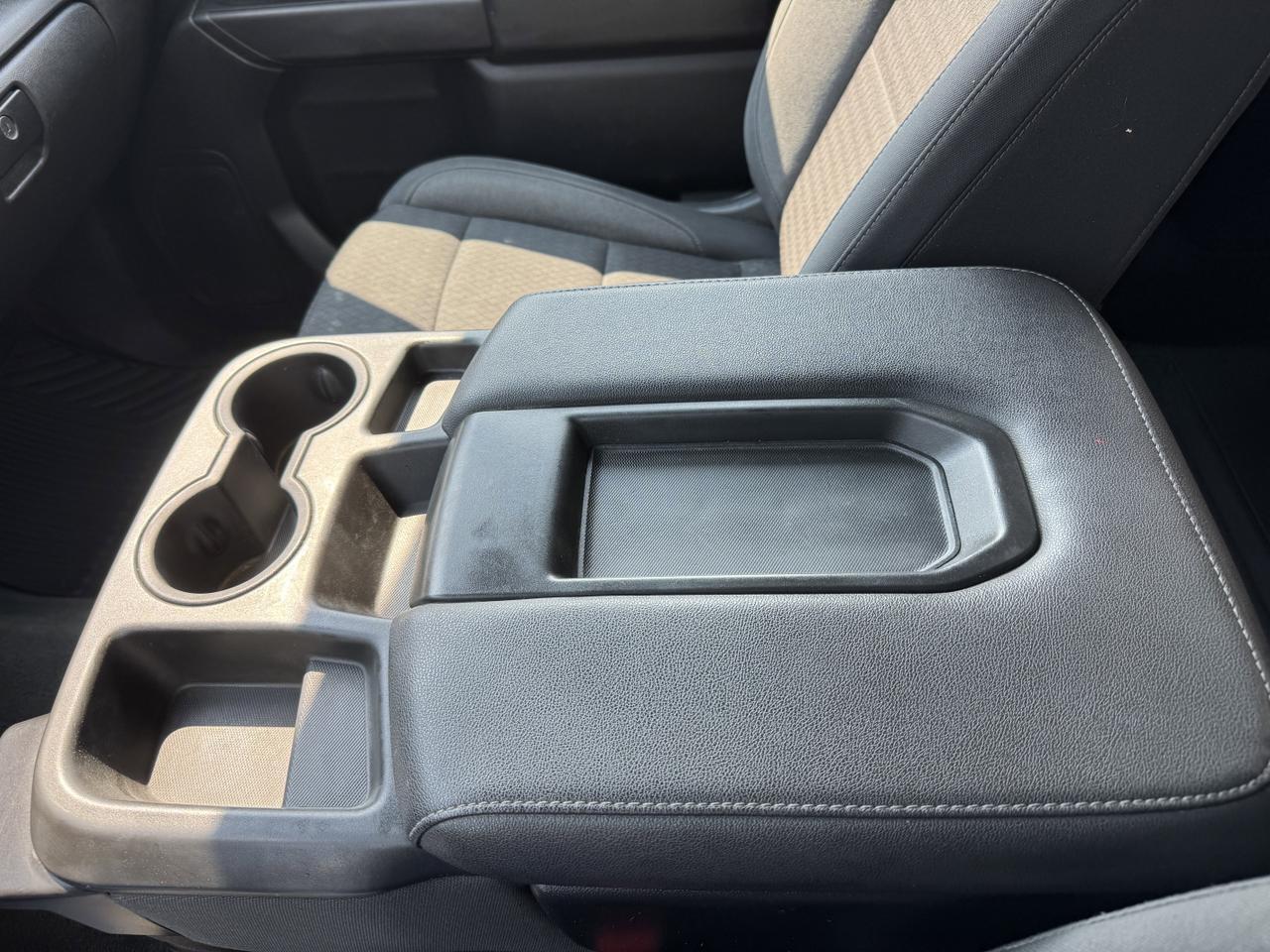 2022 Chevrolet Silverado 1500 Custom Trail Boss Crew Cab 4WD | Low KMs | HD Rear Vision Camera | OnStar Redwater AB
