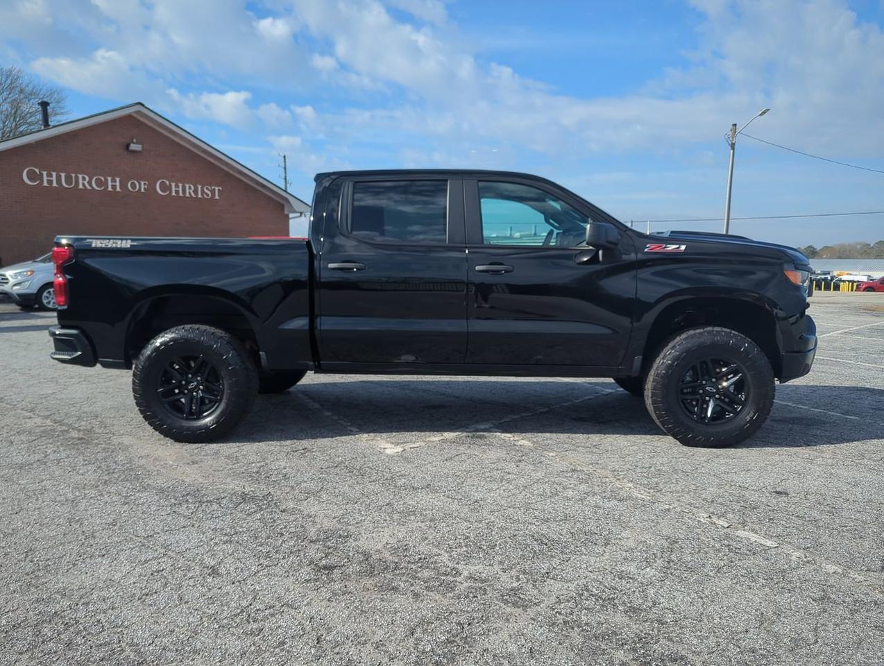 2022 Chevrolet Silverado 1500 Custom Trail Boss